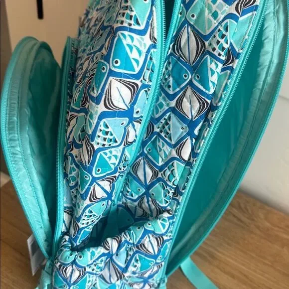 Vera Bradley Go Fish Blue Patterned Quilted Large Essential Travel Backpack NWT - Picture 8 of 13